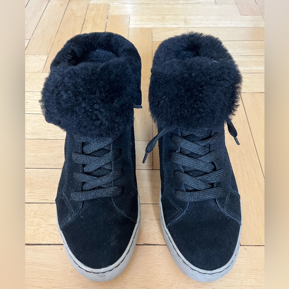 Cougar black suede, faux fur ankle boots sz 7.5